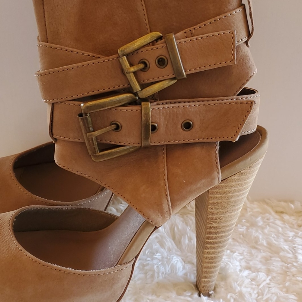 Heel/booties - Picture 3 of 8